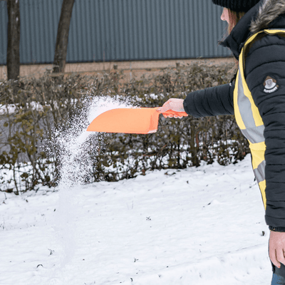 Plastic Hand Scoop – Heavy Duty Salt & Grit Dispensing Scoop